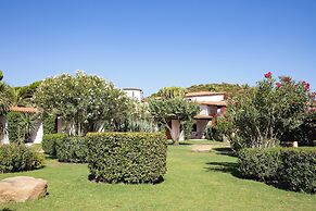 Cormoran Hotel & Residence