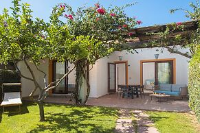 Cormoran Hotel & Residence