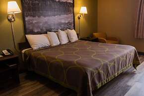 Super 8 by Wyndham Mississauga
