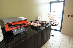Super 8 by Wyndham Mississauga