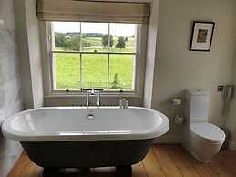 Farnham Estate Spa & Golf Resort