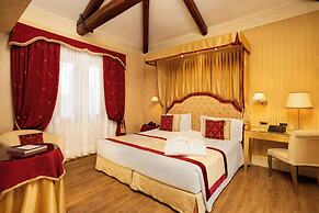 Hotel A LA Commedia