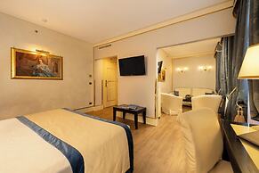 Hotel A LA Commedia