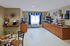 Microtel Inn & Suites by Wyndham Kingsland Naval Base I-95