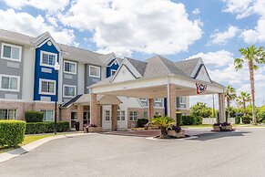 Microtel Inn & Suites by Wyndham Kingsland Naval Base I-95