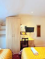 Albro House Hotel