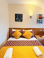 Albro House Hotel