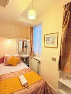 Albro House Hotel