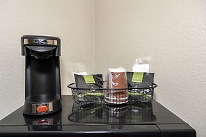 Red Roof Inn & Suites Biloxi - Ocean Springs