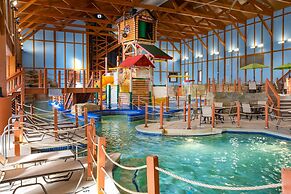 Grand Bear Resort at Starved Rock