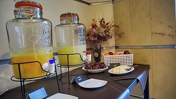 Condor Suites Apart Hotel