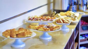 Condor Suites Apart Hotel