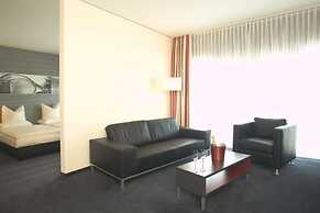 NOVINA HOTEL Herzogenaurach Herzo Base