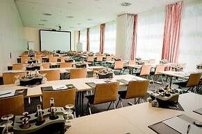 NOVINA HOTEL Herzogenaurach Herzo Base