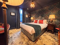 Clementine's Guest House