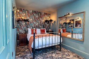 Clementine's Guest House
