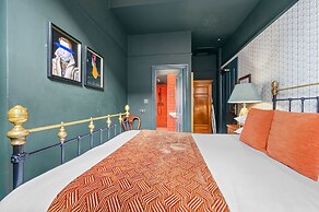 Clementine's Guest House