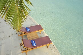 Royal Island Resort & Spa