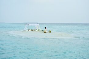 Royal Island Resort & Spa