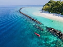 Royal Island Resort & Spa