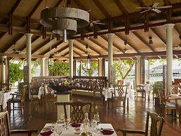 Royal Island Resort & Spa