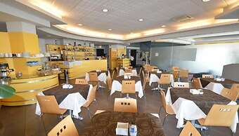 Hotel Dama