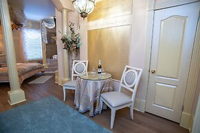 Anniversary Inn - 5th South