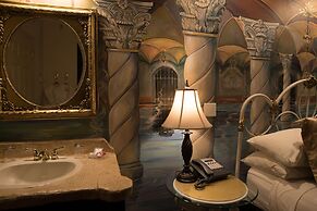 Anniversary Inn - 5th South