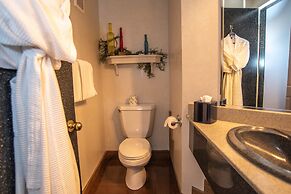 Anniversary Inn - 5th South