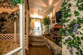 Anniversary Inn - 5th South