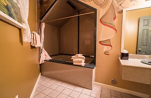 Anniversary Inn - 5th South