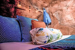 Anniversary Inn - 5th South