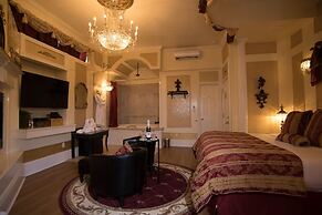 Anniversary Inn - 5th South