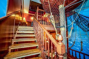 Anniversary Inn - 5th South