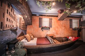 Anniversary Inn - 5th South