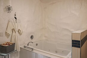 Anniversary Inn - Boise