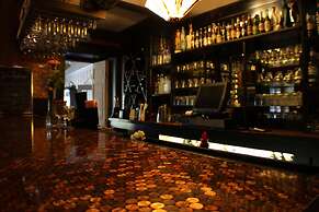 The Historic Summit Inn