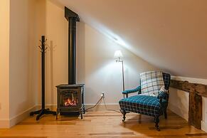 Hill Farm Inn