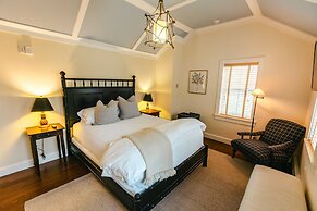 Hill Farm Inn