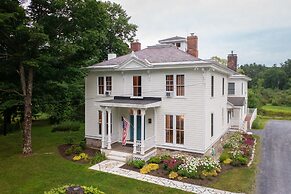 Hill Farm Inn