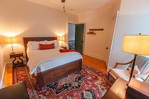 Hill Farm Inn