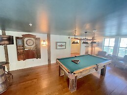 Hill Farm Inn