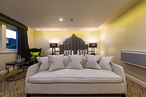 Gleddoch Golf & Spa Resort