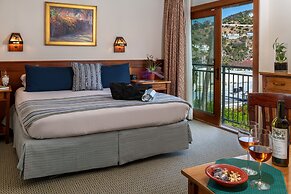 The Avalon Hotel on Catalina Island