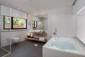 Oasis Spa Club Dead Sea Hotel