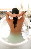 Oasis Spa Club Dead Sea Hotel