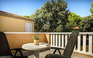 Maistra Select Amarin Resort