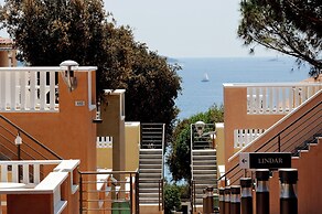 Maistra Select Amarin Resort