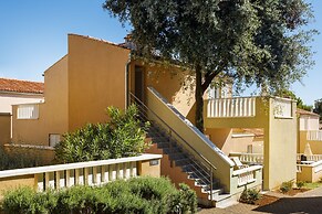 Maistra Select Amarin Resort