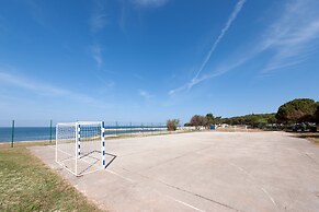 Maistra Select Amarin Resort